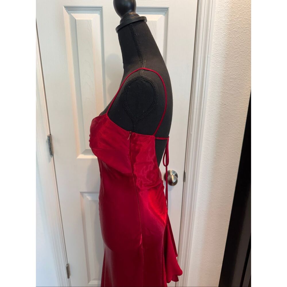 Kiki U.S.A Red Satin Maxi Dress Open Back Lace-Up Evening Gown Size S Chic - Picture 4 of 15